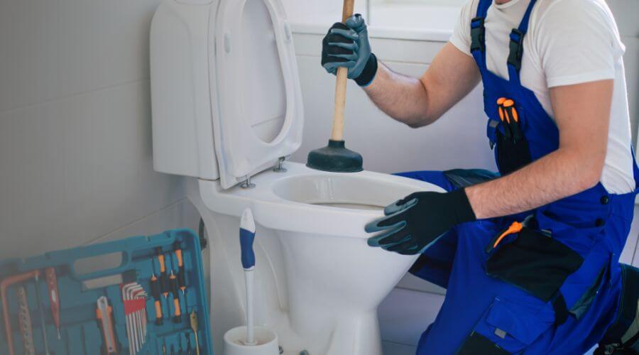 Expert burst pipe repair services in New Haven, WV